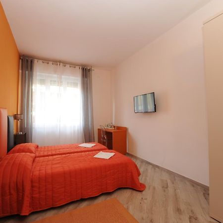 B&B Ariston Pisa Tower Екстер'єр фото